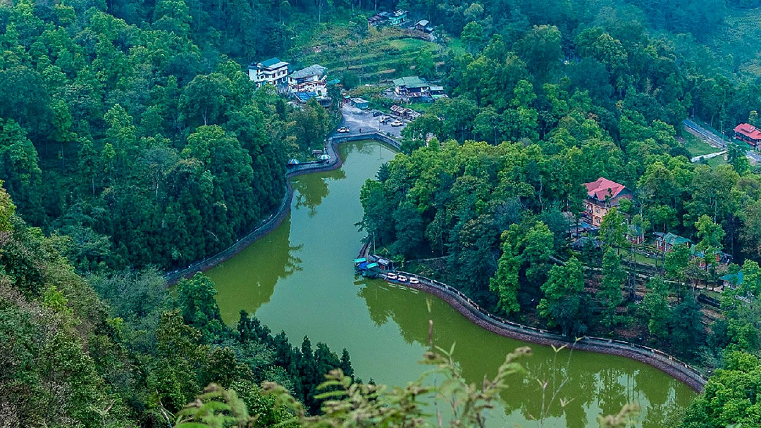 You are currently viewing Aritar: Where Mountains and Lakes Converse